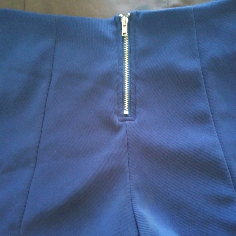 Shorts - Picture 2 of 2
